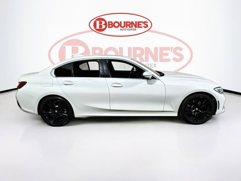 Used 2021 BMW 330i xDrive Sedan w/ Premium Package AWD/4WD image 12