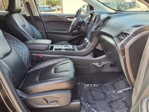 Used 2023 Ford Edge Titanium AWD/4WD image 9