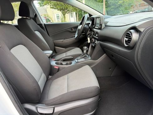 Used 2019 Hyundai Kona SE FWD image 26