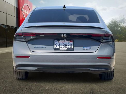 Used 2023 Honda Accord Sport image 8