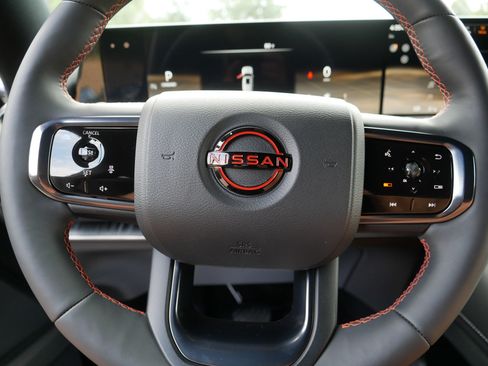 Certified 2025 Nissan Armada PRO-4X AWD/4WD image 25