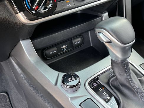 Used 2021 Kia Seltos S FWD image 22