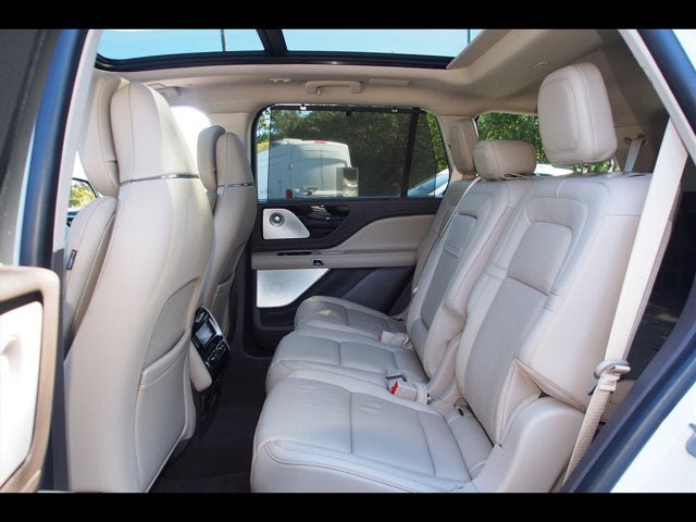 Used 2022 Lincoln Aviator Reserve w/ Equipment Group 201A AWD/4WD image 24