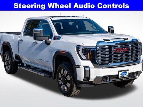 Used 2024 GMC Sierra 3500 Denali w/ Denali Reserve Package image 10