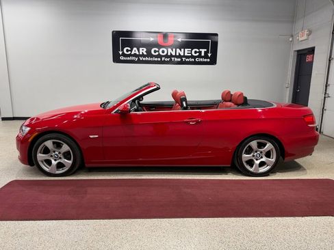 Used 2007 BMW 328i Convertible image 17