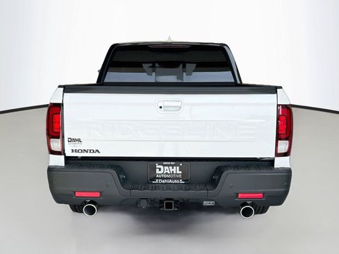 New 2026 Honda Ridgeline Black Edition image 12