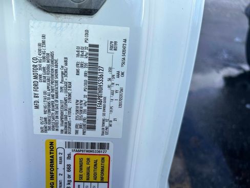 Used 2017 Ford Mustang Coupe image 32