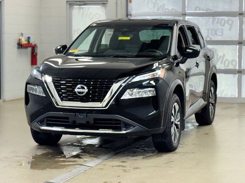 Used 2023 Nissan Rogue SV AWD/4WD image 3