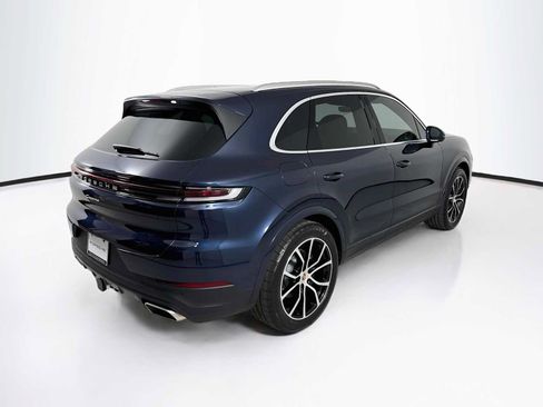 Certified 2026 Porsche Cayenne AWD/4WD image 9