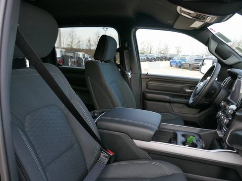 New 2026 RAM 1500 Express AWD/4WD image 10