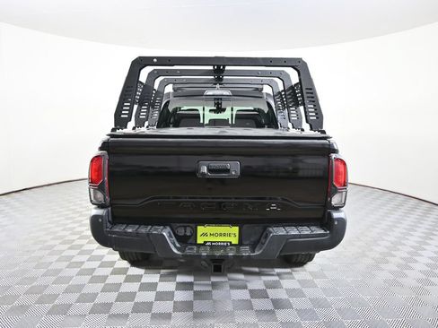 Used 2020 Toyota Tacoma SR5 AWD/4WD image 5