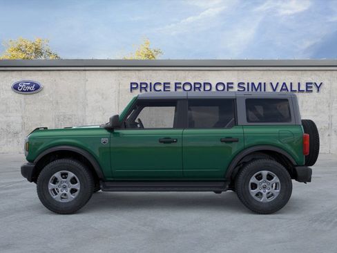 Used 2025 Ford Bronco Big Bend image 3