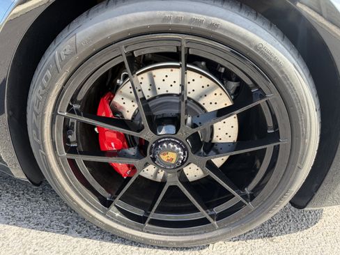 Certified 2026 Porsche 911 Targa 4 GTS AWD/4WD image 9