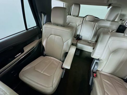 Used 2021 Ford Expedition Limited RWD image 12