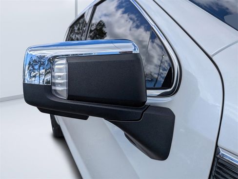 Used 2023 GMC Sierra 1500 Denali w/ Denali Carbonpro Edition image 11