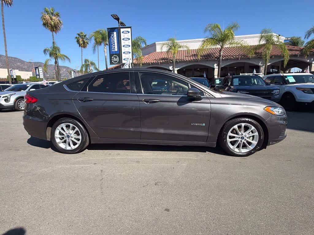 Certified 2019 Ford Fusion SE FWD image 14