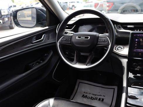 Used 2021 Jeep Grand Cherokee L Limited AWD/4WD image 19