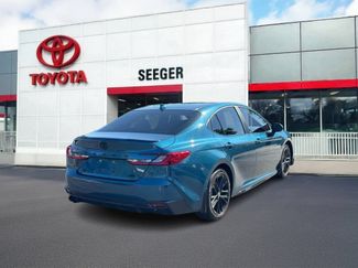 Used 2025 Toyota Camry SE w/ Convenience Package FWD video 3