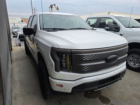 Used 2023 Ford F150 Lightning XLT image 9