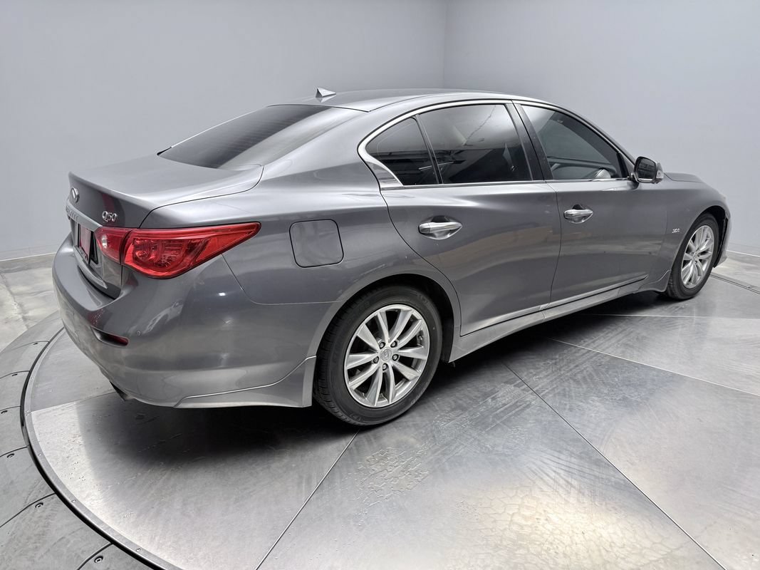 Used 2016 INFINITI Q50 3.0t Premium w/ Driver Assistance Package AWD/4WD image 5