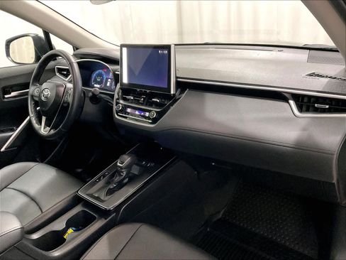 Used 2026 Toyota Corolla Cross XLE w/ Convenience Package image 14