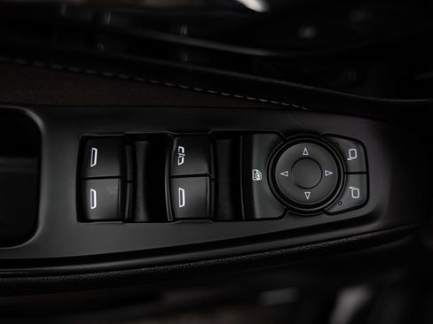 Used 2020 Chevrolet Traverse High Country image 28