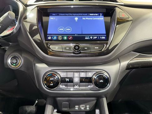 Used 2022 Chevrolet TrailBlazer LT w/ Convenience Package image 25