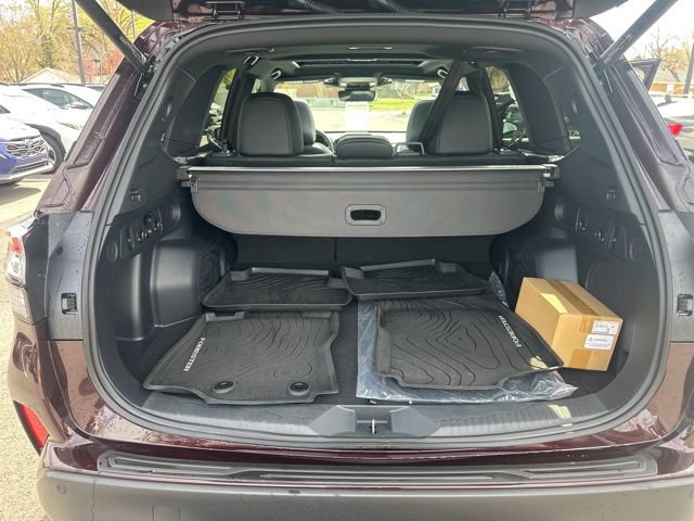 Used 2026 Subaru Forester Limited AWD/4WD image 23