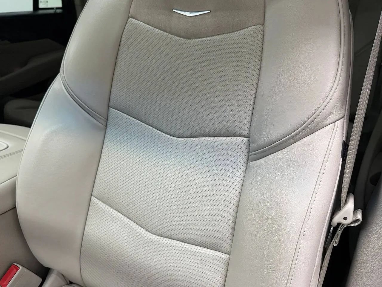 Used 2019 Cadillac Escalade Luxury RWD image 43