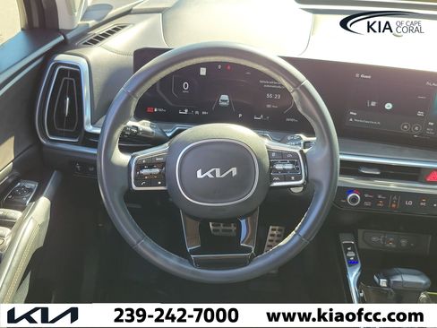 Certified 2025 Kia Sorento SX AWD/4WD image 18