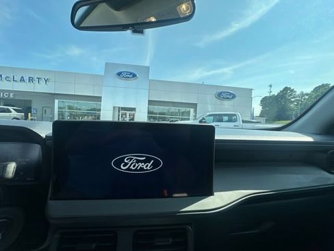 Used 2026 Ford Maverick XL AWD/4WD image 9