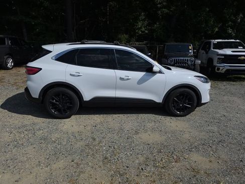 Used 2020 Ford Escape SEL FWD image 4