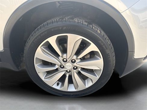 Used 2018 Buick Encore Preferred image 9