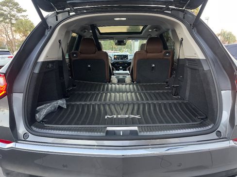 Certified 2024 Acura MDX SH-AWD w/ Advance Package image 11