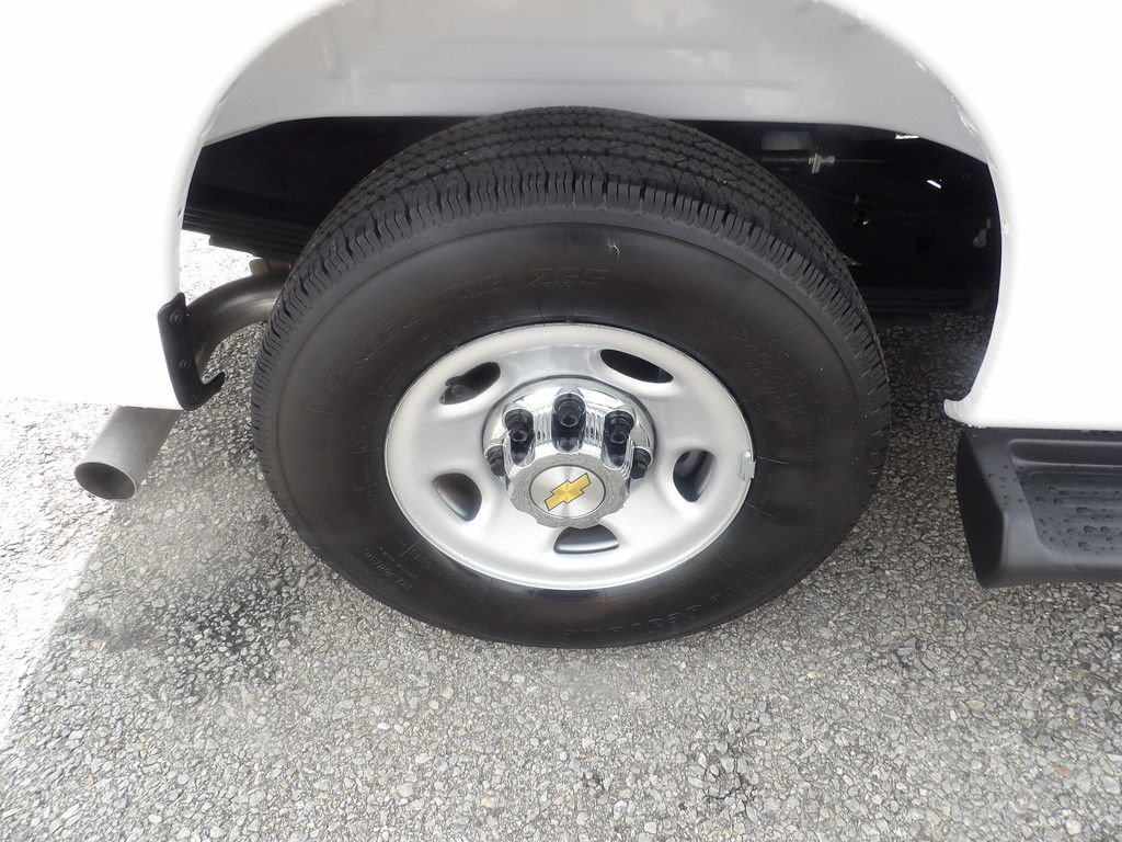 Used 2025 Chevrolet Express 3500 LT w/ LT Preferred Equipment Group RWD image 53