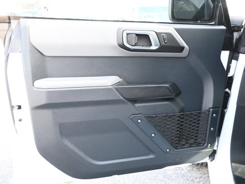 Used 2023 Ford Bronco Big Bend image 12