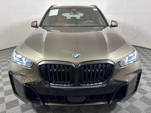 Used 2026 BMW X5 sDrive40i w/ M Sport Package RWD image 3