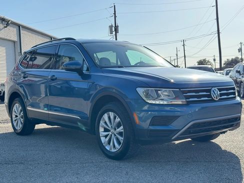 Used 2018 Volkswagen Tiguan SE FWD image 6