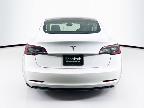 Used 2023 Tesla Model 3 Standard Range RWD image 7