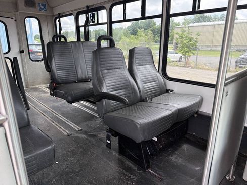 Used 2018 Ford E-350 and Econoline 350 Super Duty w/ Shuttle Bus Prep Package RWD image 11