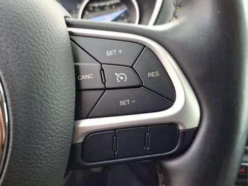 Used 2018 Jeep Compass Latitude w/ Popular Equipment Group AWD/4WD image 20