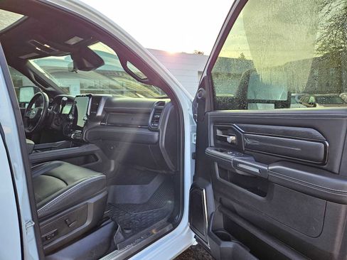 Used 2023 RAM 2500 Limited image 10