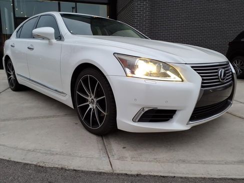 Used 2014 Lexus LS 460 w/ Comfort Package RWD image 1