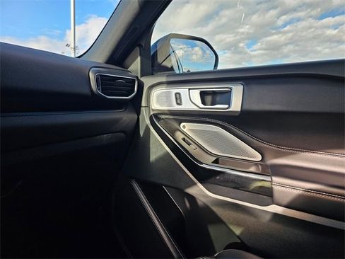 Used 2024 Ford Explorer ST w/ Equipment Group 401A image 26