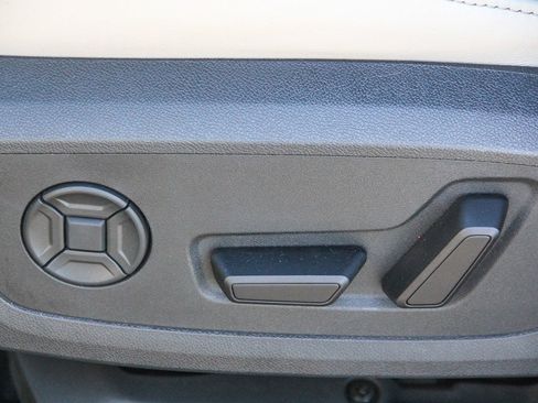 Certified 2025 Audi Q6 e-tron Premium Plus w/ Premium Plus image 21