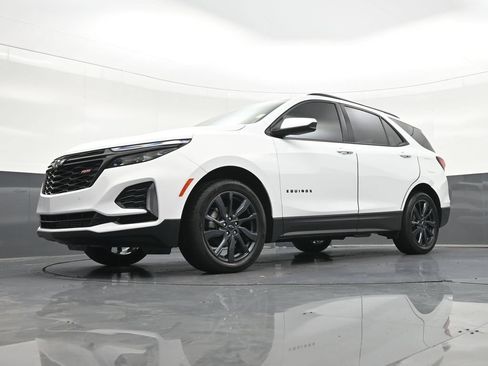 Used 2024 Chevrolet Equinox RS FWD image 26