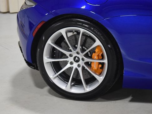 New 2026 McLaren Artura RWD image 15