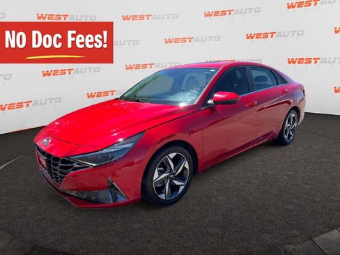 Used 2023 Hyundai Elantra Limited w/ Preferred Accessory Package FWD image 1