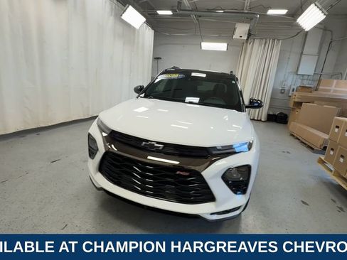 Certified 2023 Chevrolet TrailBlazer RS AWD/4WD image 3