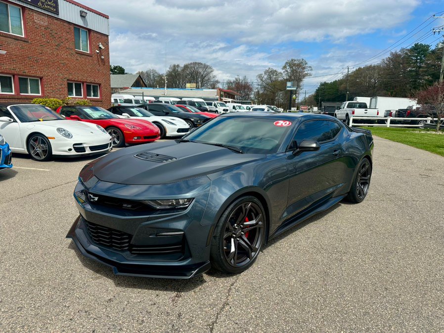 Used 2020 Chevrolet Camaro SS RWD image 1